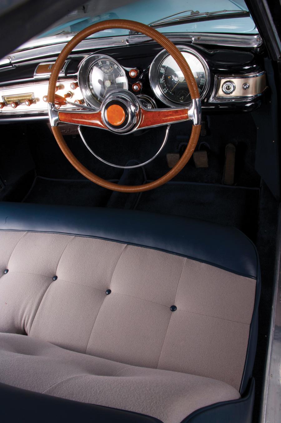  Lancia Aurelia B53 Coupe 1952 года  (фото 14 из 30)